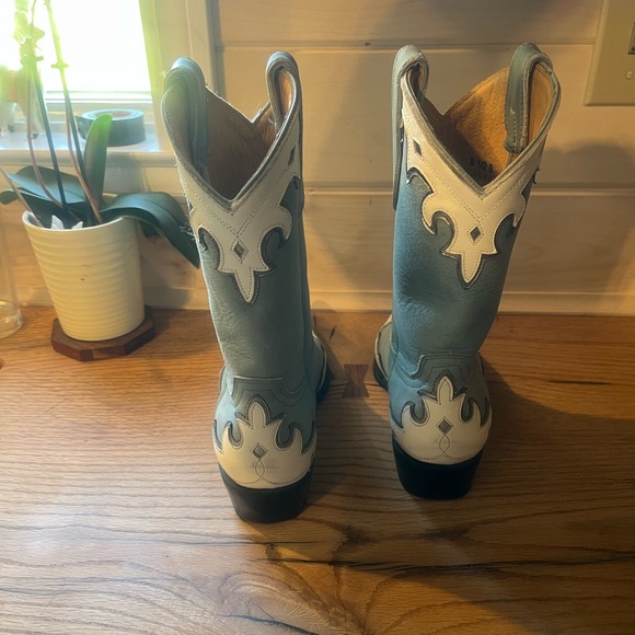 Women’s Idyllwind Bluebelle Western Boots- snip toe 8.5B - Picture 4 of 7